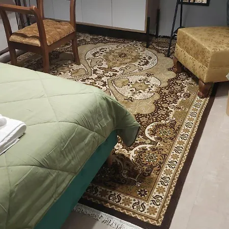 Theurbanloft アパート *