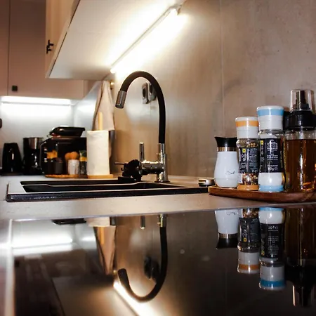 Theurbanloft * Saloniki